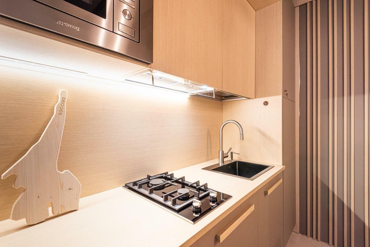 Dreamy Apartment Tre Corone Old Town Desenzano del Garda Ngoại thất bức ảnh